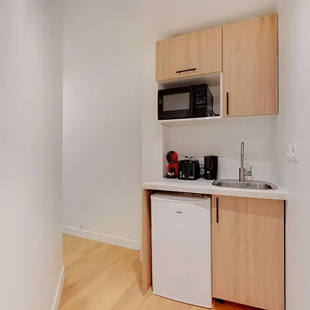 Modern - 2p - Canal Saint Martin Appartement Parijs