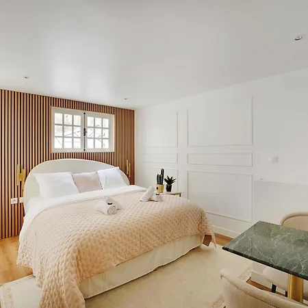 Modern - 2p - Canal Saint Martin Appartement